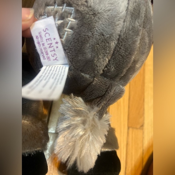 DISNEY SCENTSY BUDDY SVEN REINDEER FROZEN MOVIE WITH SCENT PACKET - Picture 5 of 8